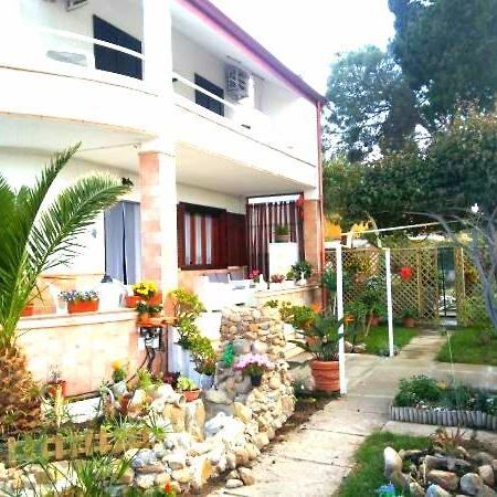B&B Da Sissi La Maddalena  Экстерьер фото