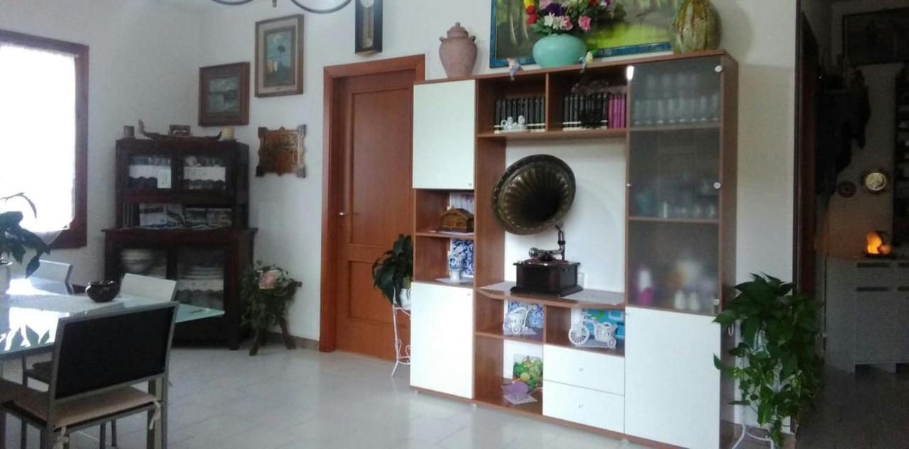 B&B Da Sissi La Maddalena  Экстерьер фото