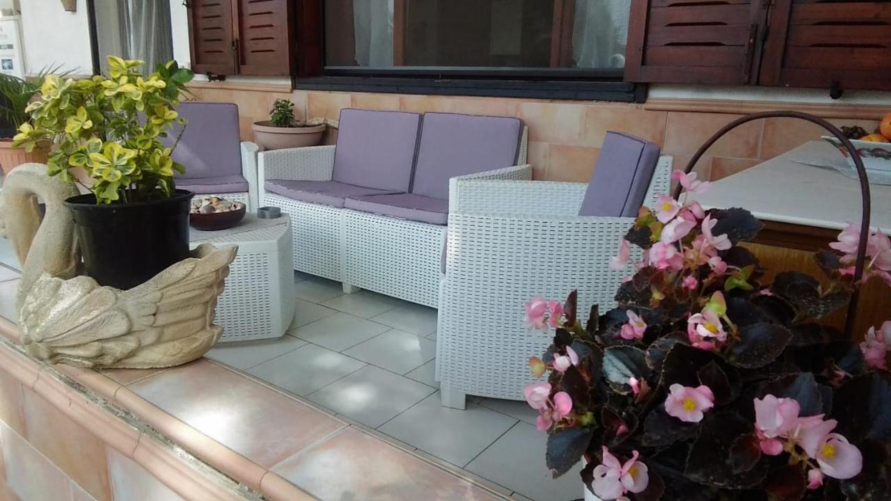 B&B Da Sissi La Maddalena  Экстерьер фото